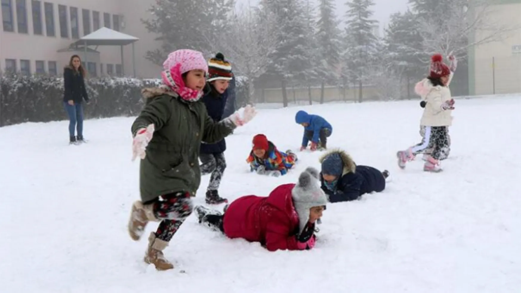 Eğitime kar engeli! Hangi illerde okullar tatil edildi?