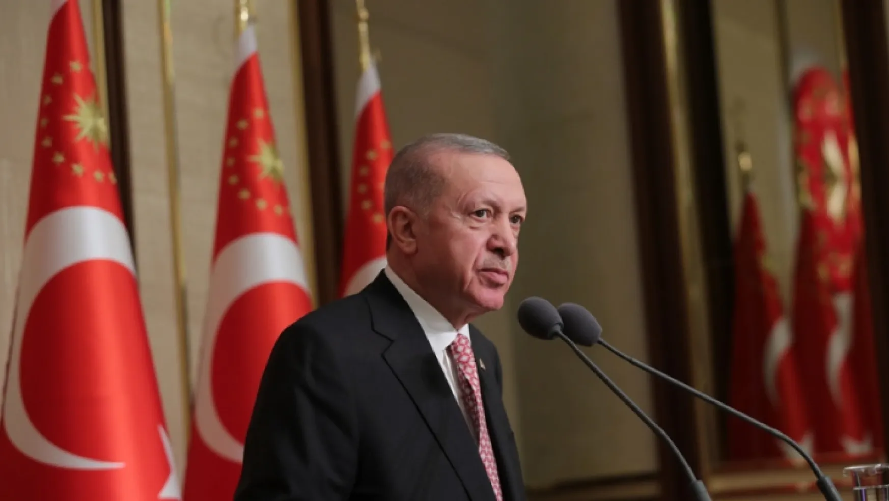 Erdoğan,'dan esnafa müjde üstüne müjde