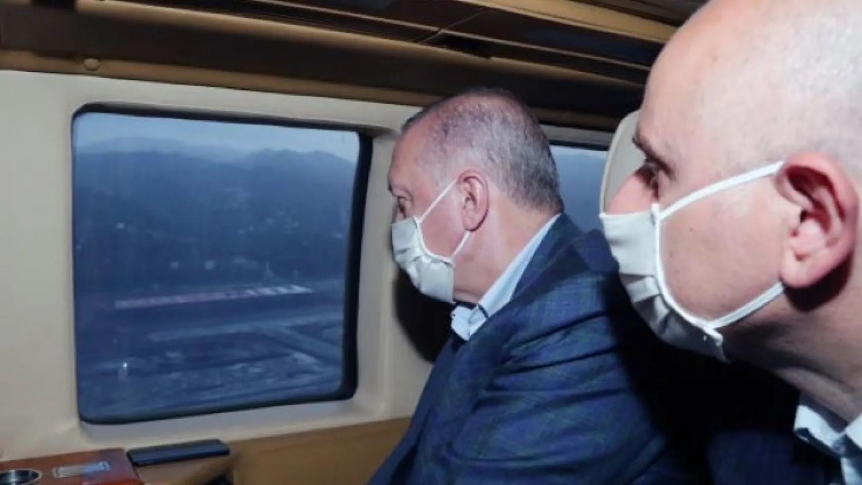 Erdoğan, Rize-Artvin Havalimanı'nı havadan inceledi