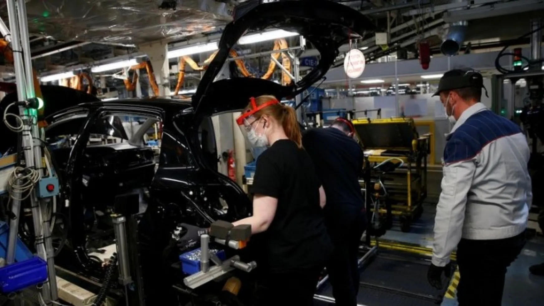 Euro Bölgesi Sanayi Üretimi Nisanda Yüzde 0,7 Arttı