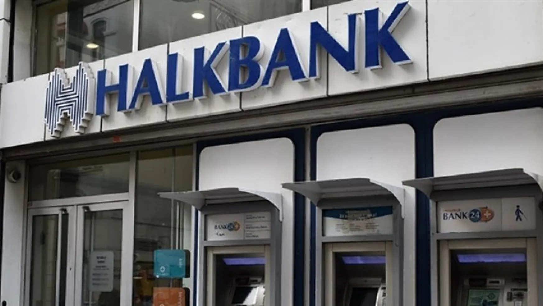 Halkbank'a Tepkiler Çığ Gibi Büyüyor