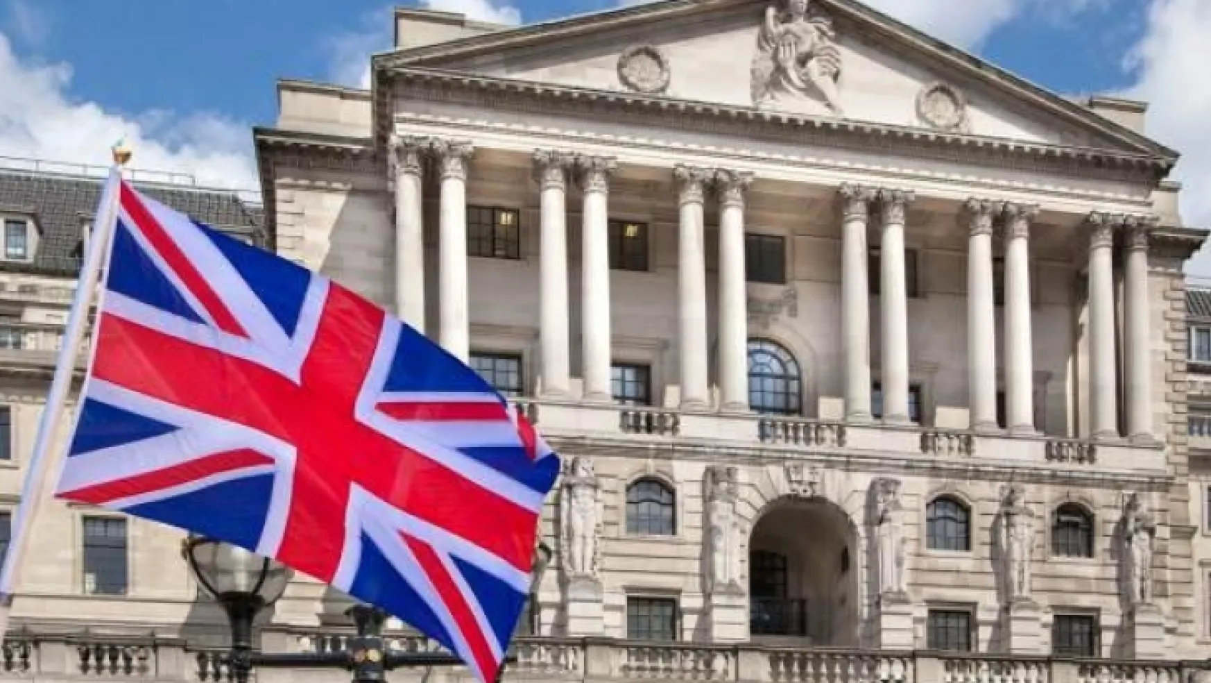 İngiltere Merkez Bankası politika faizini değiştirmedi