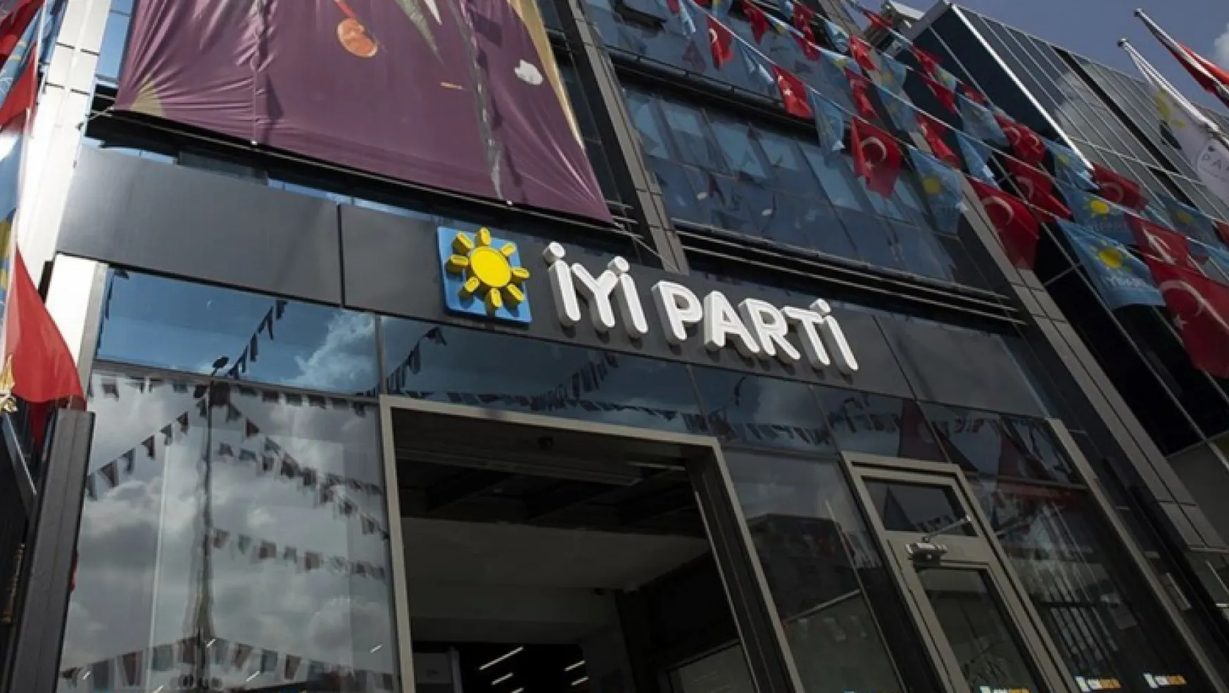 İYİ Parti'nin Antalya kampı iptal edildi