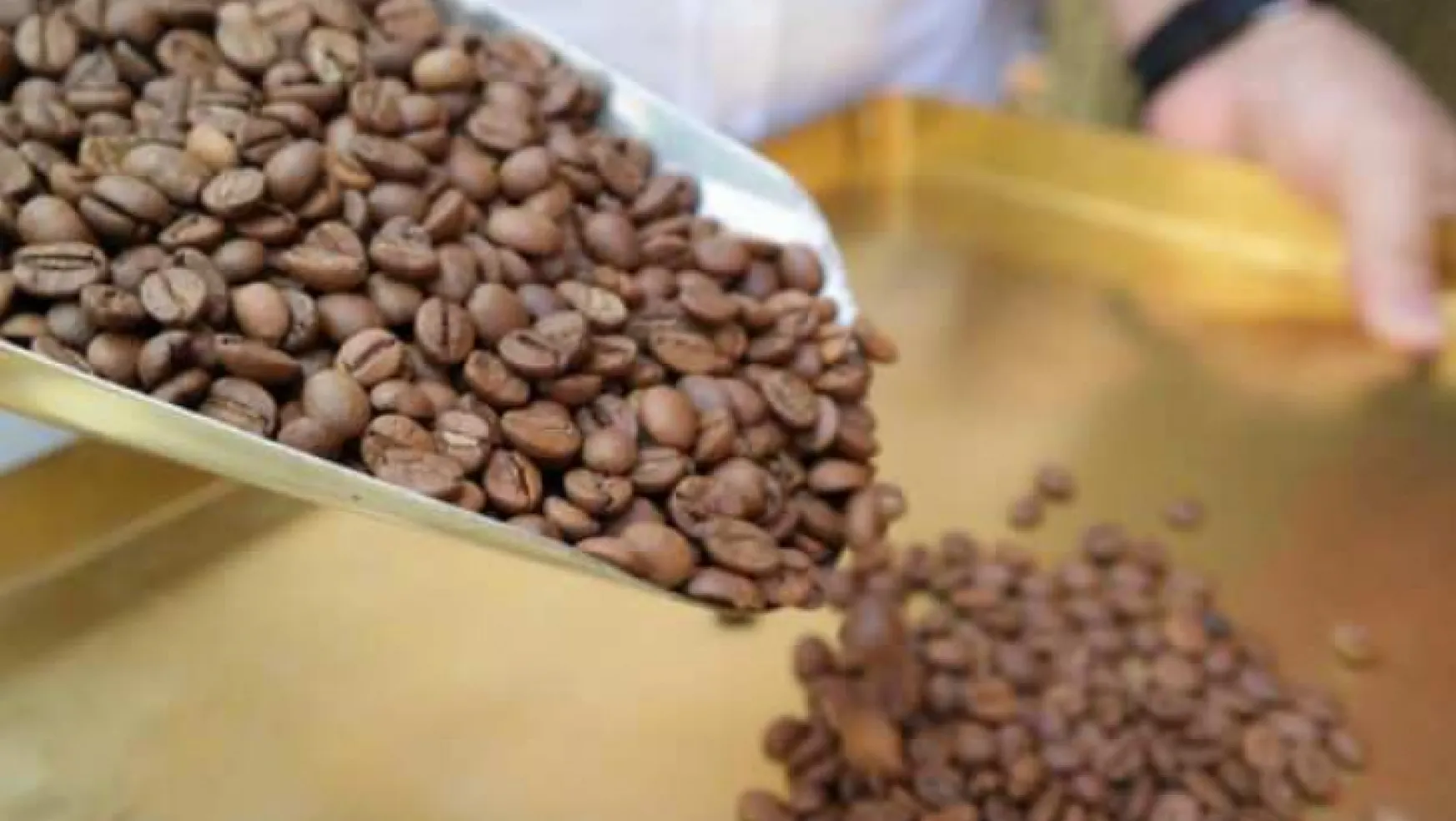 Kahve dünyada ucuzladı Türkiye'de zamlandı