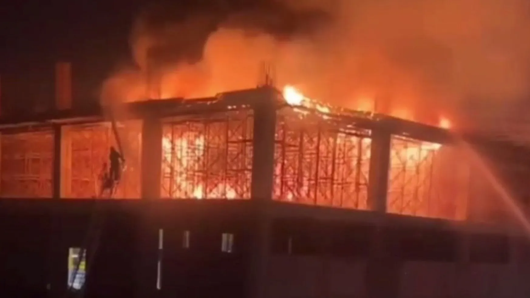 Mersin OSB'de fabrika yangını
