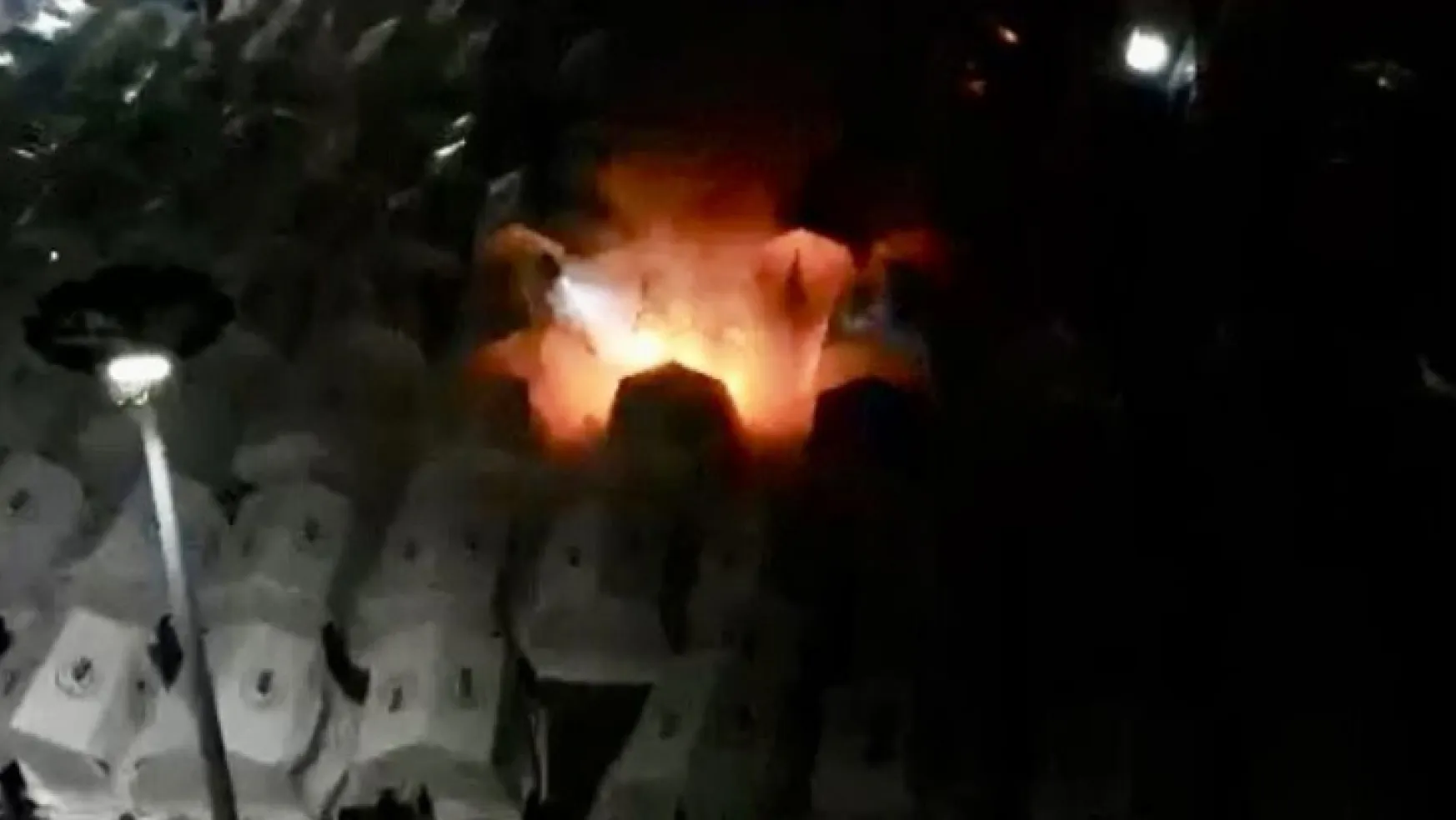 Osmaniye'de çadır kentte yangın çıktı