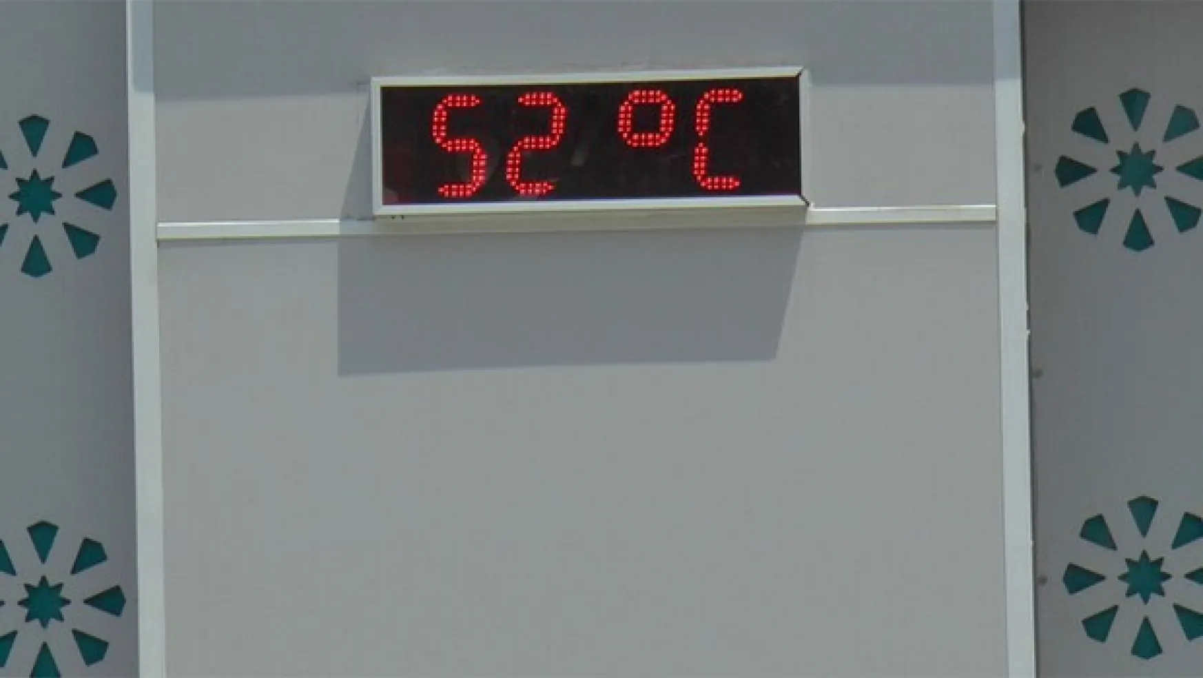 Termometre 52 dereceyi gösterdi...