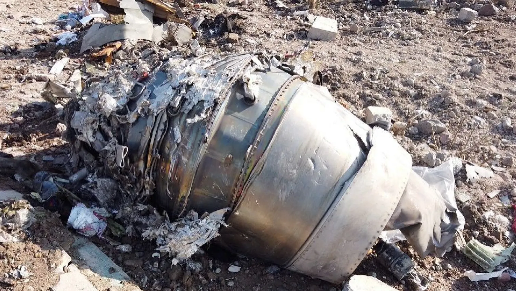 Ukrayna Uçağının 2 Füze İle Vurulduğu Kesinleşti