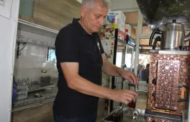 Çaya Sevgini Katmayacaksan Kahvecilik Yapma !