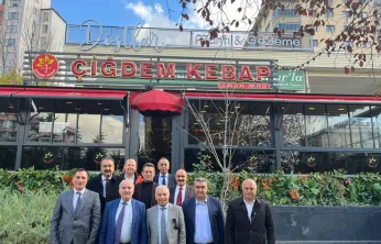 Ankara'nın Dört Önemli Esnaf Odası Başkanı, Çankaya Belediyesi Zabıta Müdürlüğü Ekibiyle Bir Araya Geldi