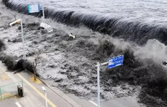 Japonya'da 7.6 büyüklüğünde deprem! Tsunami uyarısı yapıldı