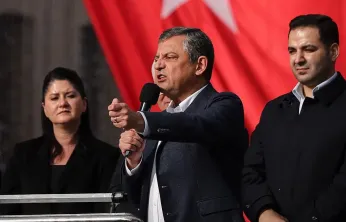 Özel'den tartışma yaratacak sözler