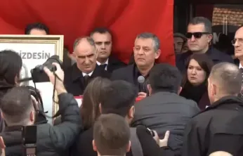 Özgür Özel ağlamaktan konuşamadı