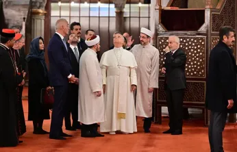 Papa 14. Leo, Sultanahmet Camii'ni ziyaret etti