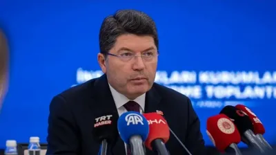 Bakan Tunç'tan Atlas'ın ailesine başsağlığı telefonu