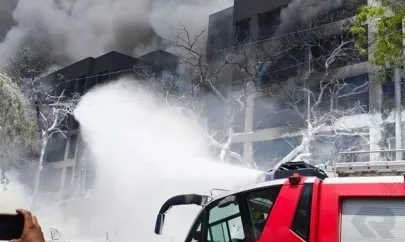 Hindistan'da 242 kişilik yolcu uçağı yerleşim bölgesine düştü