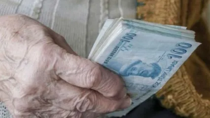 En düşük emekli maaşı düzenlemesi Meclis'ten geçti