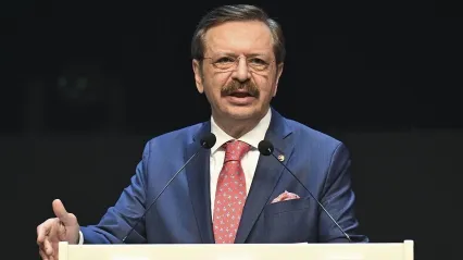 Hisarcıklıoğlu: Türkiye, İslam dünyası için güvenli yatırım merkezi