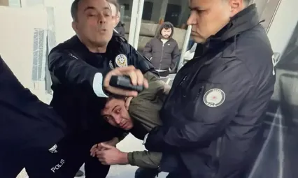 Bursa Büyükşehir Belediye Başkanı'na saldırı girişimi