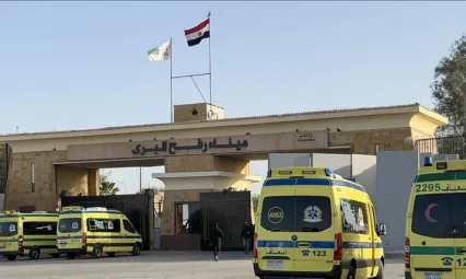 Gazze'nin Refah Sınır Kapısı yeniden açıldı