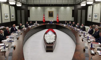 Kabine toplandı