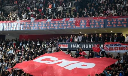 Lütfü Savaş, CHP'nin tüm il kongrelerinin iptalini istedi