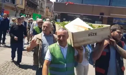 Rize'de çayın cenazesi kaldırıldı