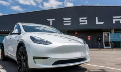 Tesla'ya 'Otopilot' davasında 243 milyon dolarlık tazminat şoku