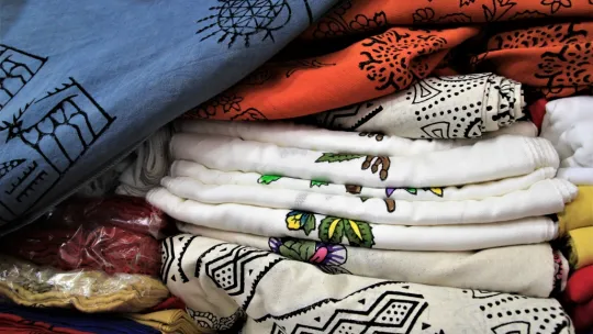 Her Yazma Bir Yöreyi Temsil Eder. Bir Dili Vardır