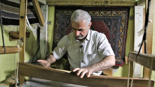 Siirt'in Bacasız Fabrikası Battaniye Yapımı  Devletten Destek Bekliyor