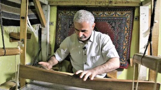 Siirt'in Bacasız Fabrikası Battaniye Yapımı  Devletten Destek Bekliyor