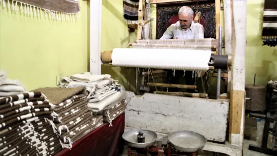 Siirt'in Bacasız Fabrikası Battaniye Yapımı  Devletten Destek Bekliyor