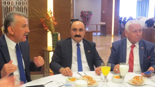 Türkiye'den Önce Kebapçı, Pideci, Dönerci, Pastacı AB'ye Girdi