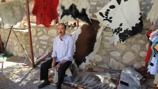 Ahmet Ayhan Özünal: Ben de Gidersem  Müjde Meslek Bitti