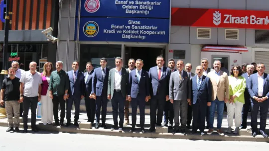 CHP Heyeti Sivas'ta Esnaf ve Sanatkarlarla Buluştu
