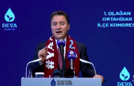 Babacan: Kopya verdik, sıfır aldılar, zararın sorumlusu Erdoğan