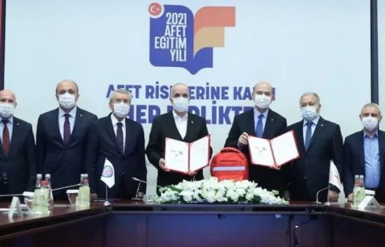 Bakanlık ile Türk-İş arasında afet eğitimi protokolü