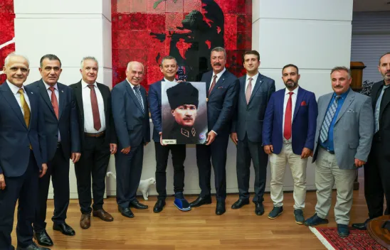 Esnaftan Kalpaklı Atatürk Portresi