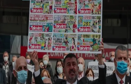 Esnaf temsilcilerinden sonra emekli de CHP'nin kapısında