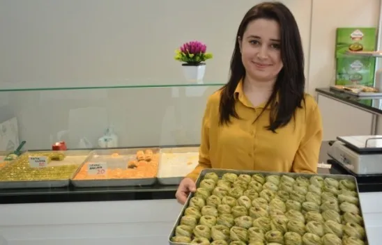 Ev Hanımıydı Tatlıcı Esnafı Oldu