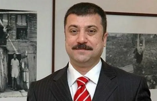 Şok karar! Esnafa yeni yük bindiren Merkez Başkanı gitti!