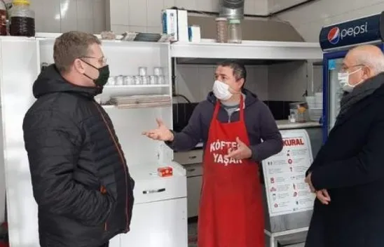 Kayak Partilerini Gören Esnaf İsyan Etti