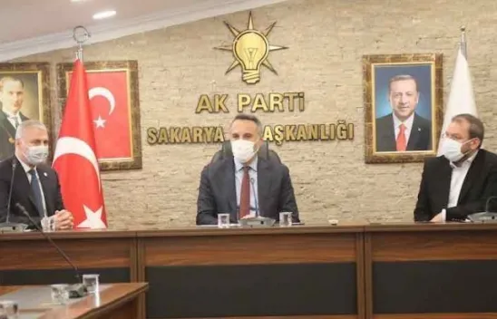 O kentte STK'ler ve siyasiler kapalı işletmeler için birlik oldu