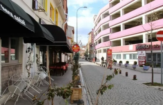 Tüm ötelemeler esnafı zor durumda bırakıyor