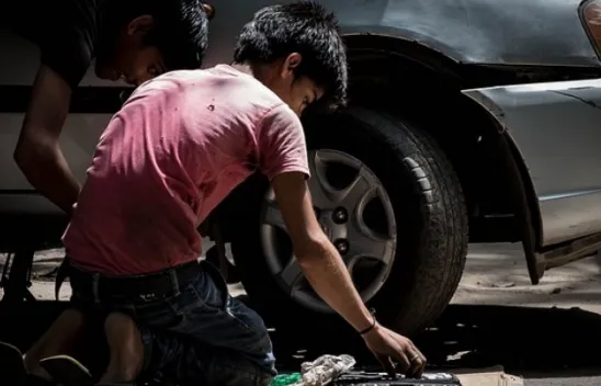  Yetişkin işsizler işe, çocuk işçiler okula!