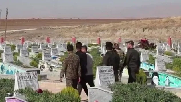 ABD Askerleri PKK Mezarlığını Ziyaret Etti