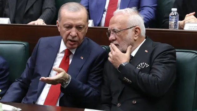 AKP'li isim erken seçim için tarih verdi