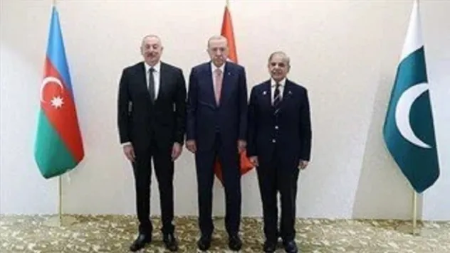 Azerbaycan'da 3'lü zirve