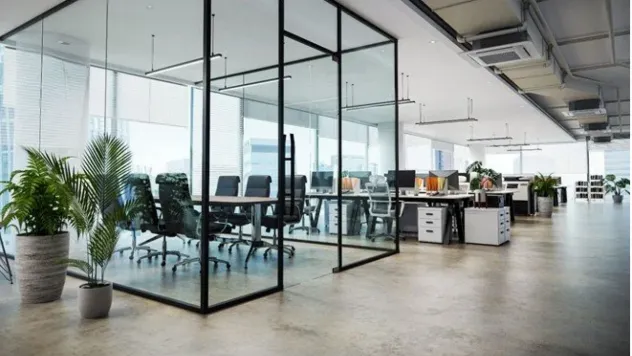 Boşalan ofisler endişeleri artırıyor