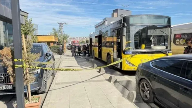 İETT otobüsünde bıçaklı kavga: 1 ölü, 2 yaralı